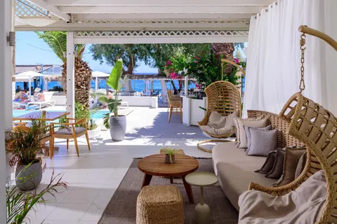 Alesahne Beach Hotel in Thira Municipal Unit — foto 13