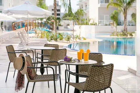 Vangelis Hotel & Suites in Παραλίμνι — foto 10