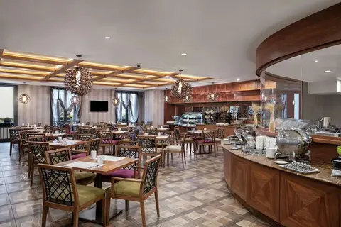 DoubleTree by Hilton Istanbul Esentepe in Şişli, foto 5