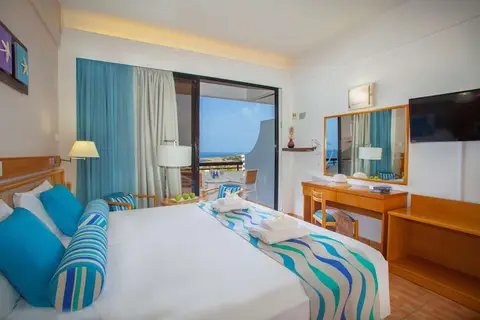 Hotel Cavo Maris Beach in Παραλίμνι — foto 13