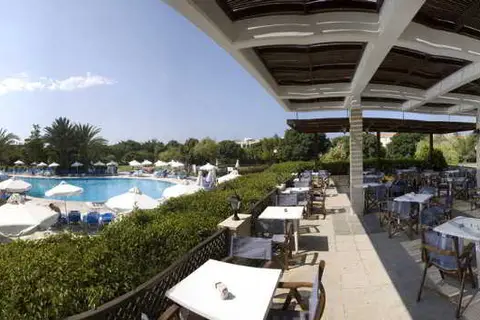 Avanti Hotel in Paphos — foto 15