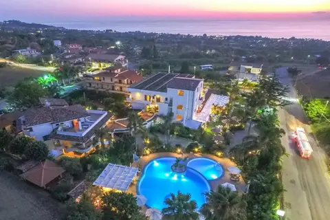 La Bussola Hotel Restaurant in Ricadi — foto 3