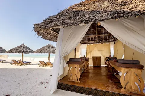 Royal Mandarin in Pwani Mchangani — foto 14