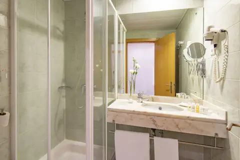 Luna Esperança Centro Hotel in Almada — foto 20