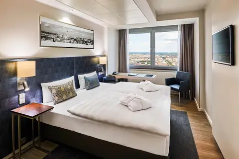 Hotel Park Inn by Radisson Berlin Alexanderplatz in Berlijn — foto 13