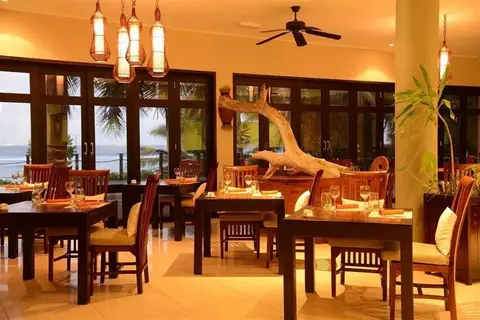DoubleTree Resort & Spa by Hilton Hotel Seych in Anse Forbans — foto 16