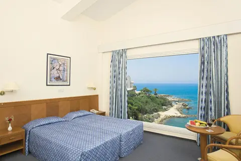Cynthiana Beach in Paphos — foto 26