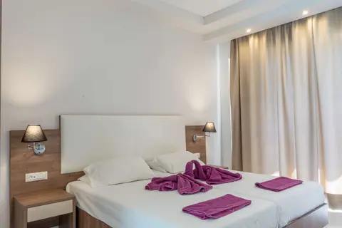 Stamos Hotel in Faliraki — foto 11
