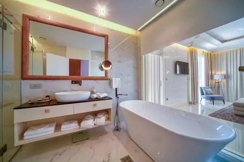 Hotel Palas Lux in Petrovac na Moru — foto 9