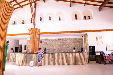 Ocean Bay Hotel in Serrekunda — foto 16