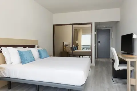 Hotel TRYP by Wyndham Lisboa Caparica Mar in Costa da Caparica — foto 26