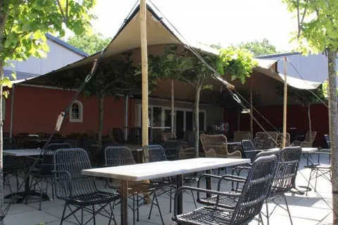 Recreatiepark Rhederlaagse Meren foto 6