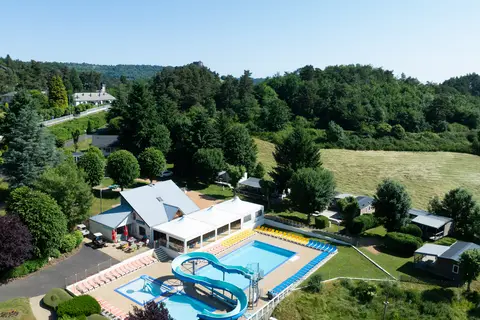 Camping Paradis L Europe in Murol