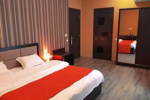 Hotel Cherry Garden in Tbilisi — foto 13
