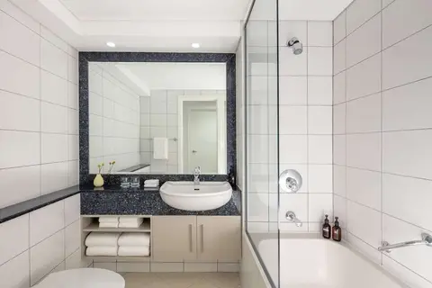 Staybridge Suites Dubai Financial Centre in Dubai — foto 19