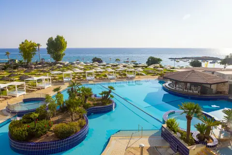 Capo Bay Hotel in Παραλίμνι — foto 5