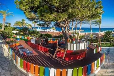 Amathus Beach Hotel in Limassol — foto 18