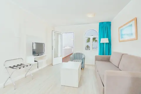 Gloria Ízaro Club Hotel in Puerto del Carmen — foto 13