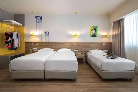 Ibis Styles Athens Routes in Athene — foto 3