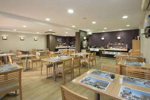 Pyr Fuengirola in Fuengirola — foto 17
