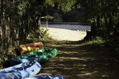Flower Camping Le Mas De Champel in Les Ollières-sur-Eyrieux — foto 10
