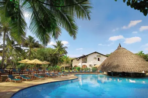 Pinewood Beach Resort & Spa in Kasemeni ward — foto 19