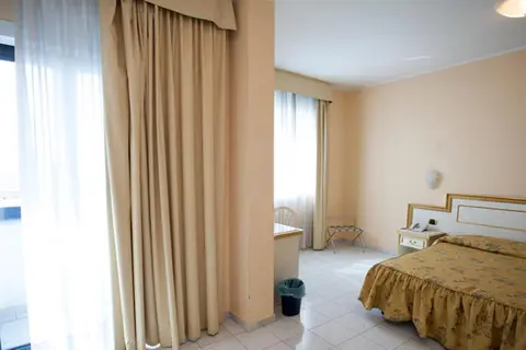 Alexander Palace in Abano Terme — foto 7