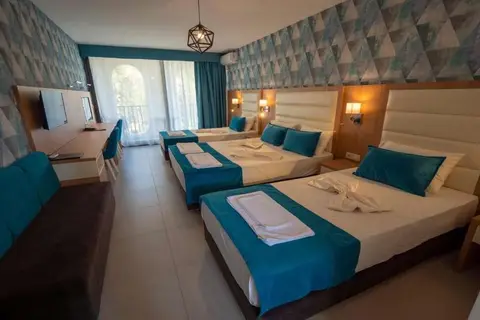 Pearl Beach Resort in Čanj — foto 9