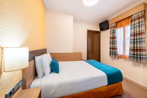 Hostal Ballesta in Madrid — foto 13