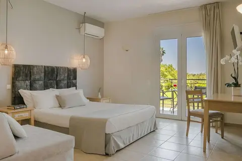 Astra Village Hotel & Spa in Σβορωνάτα — foto 4