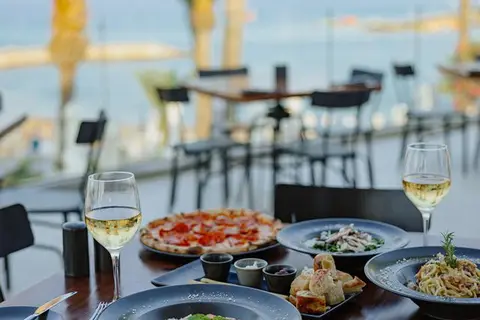 Hotel Golden Coast Beach in Παραλίμνι — foto 3