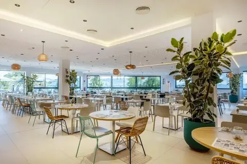Hotel Els Pins Resort & Spa in Sant Josep de sa Talaia — foto 7
