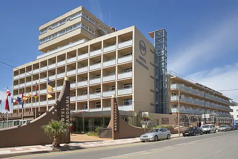 Hotel Panorama in Torroella de Montgrí — foto 11