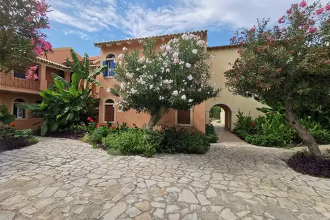 St. George's Bay Country Club in Αχαράβη — foto 9