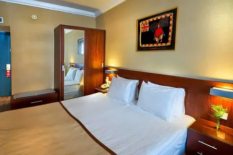 Feronya Hotel in Beyoğlu — foto 2