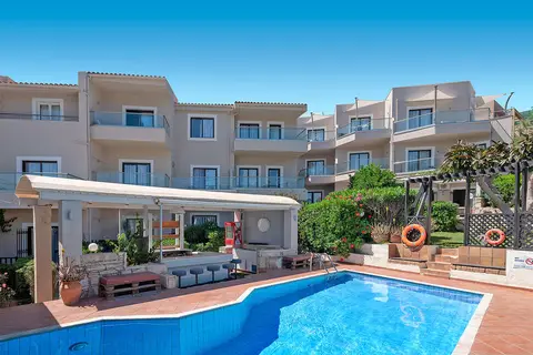 Eva Mare Hotel & Suites in Agia Pelagia