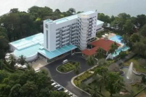 Independence Hotel by Dara in ព្រះសីហនុ
