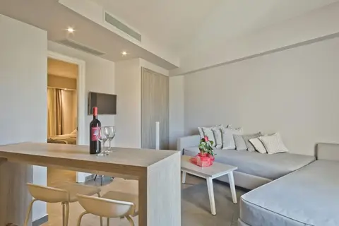 Parasol Luxury Hotel & Suites in Pigadia, foto 23