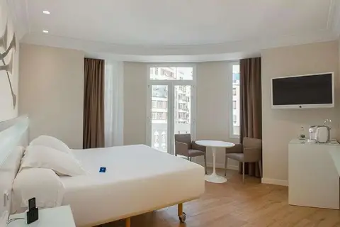 Melia Plaza in Valencia — foto 2