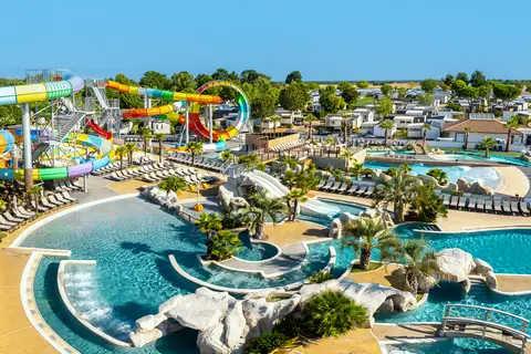 Camping Club Les Brunelles in Longeville-sur-Mer