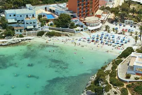 Playa Santandria in Ciutadella — foto 7