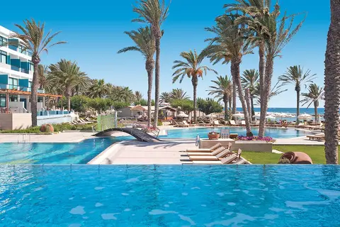 Constantinou Bros Asimina Suites Hotel in Geroskipou — foto 10