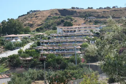 Hotel Scoglio del Leone in Zambrone — foto 2
