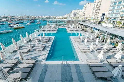 St Azur Hotel in Il-Gżira