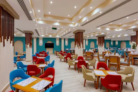 Rewaya Luxury Resort in الاحياء — foto 19