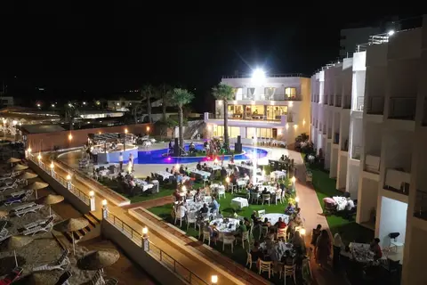 Mimoza Beach Hotel in Gazimağusa — foto 29