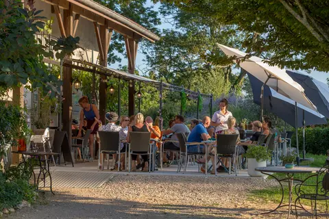 Aux Rives Du Soleil in Pont-de-Vaux — foto 17