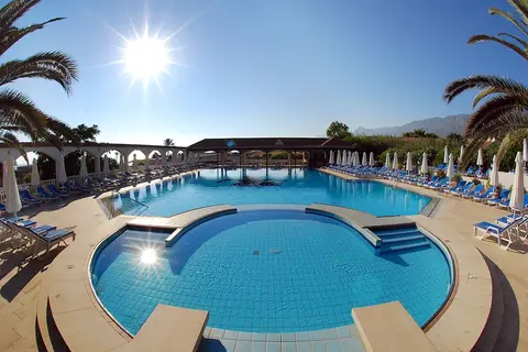 Denizkizi Hotel in Alsancak — foto 24