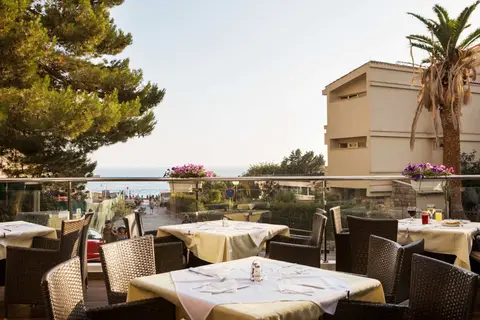 Vile Oliva in Petrovac na Moru — foto 16