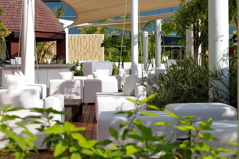 Conrad Dubai in Dubai — foto 14